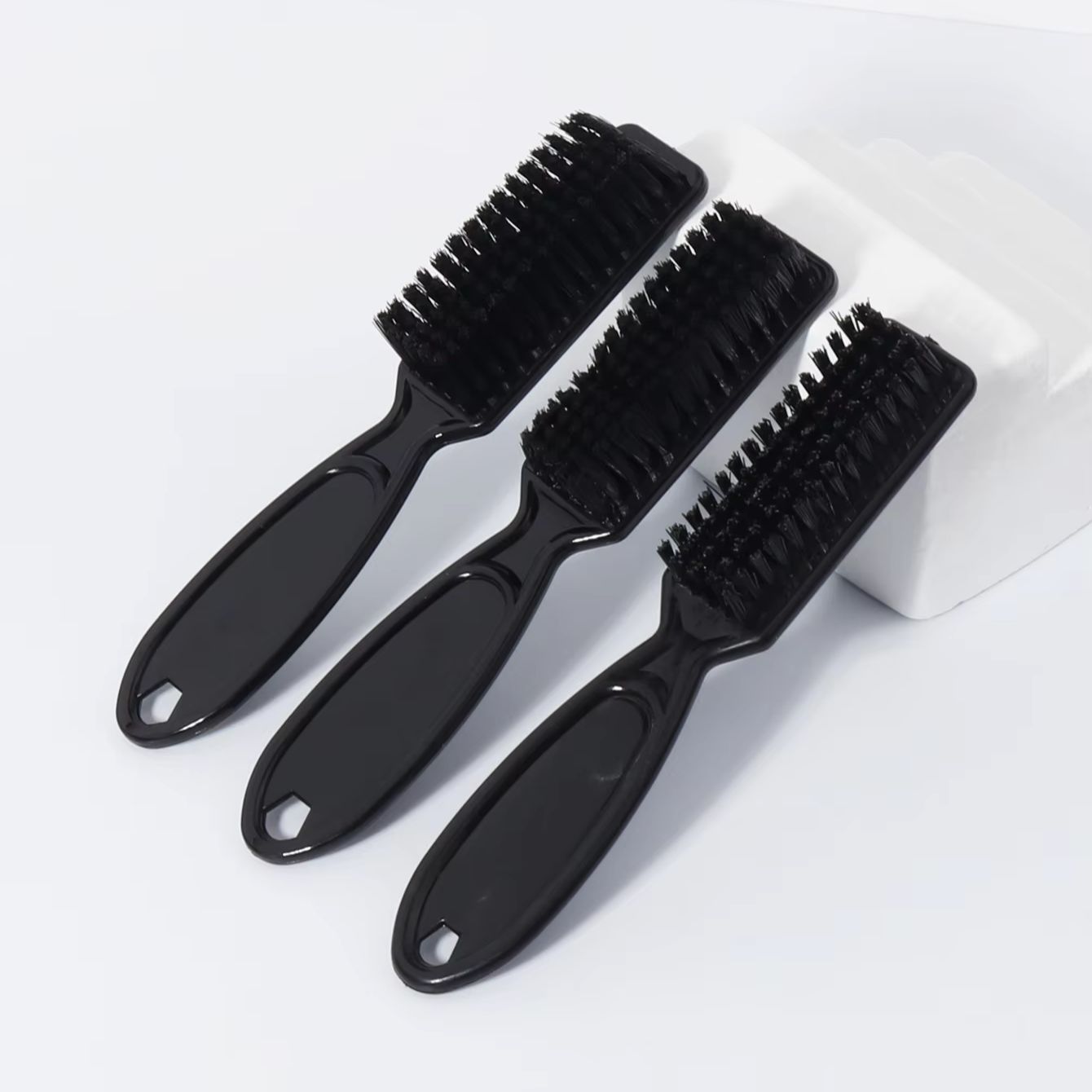 Spazzola per barba da uomo 1/2 - Beard Trimmer recensione e prezzo
